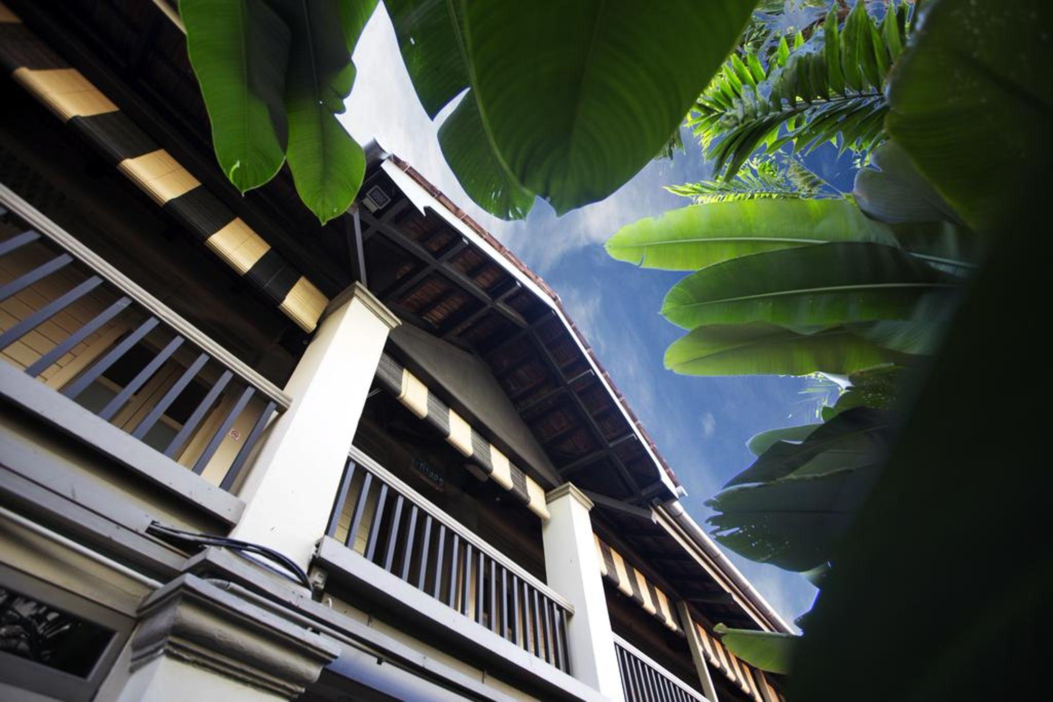 Muntri Mews Hotel George Town Exterior photo