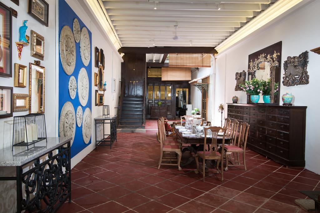 Muntri Mews Hotel George Town Exterior photo